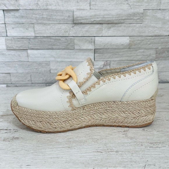 Dolce Vita Cream and Tan Platform Sneakers - Picture 8 of 11